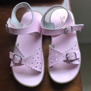 Footmates sandals, pink, size 9